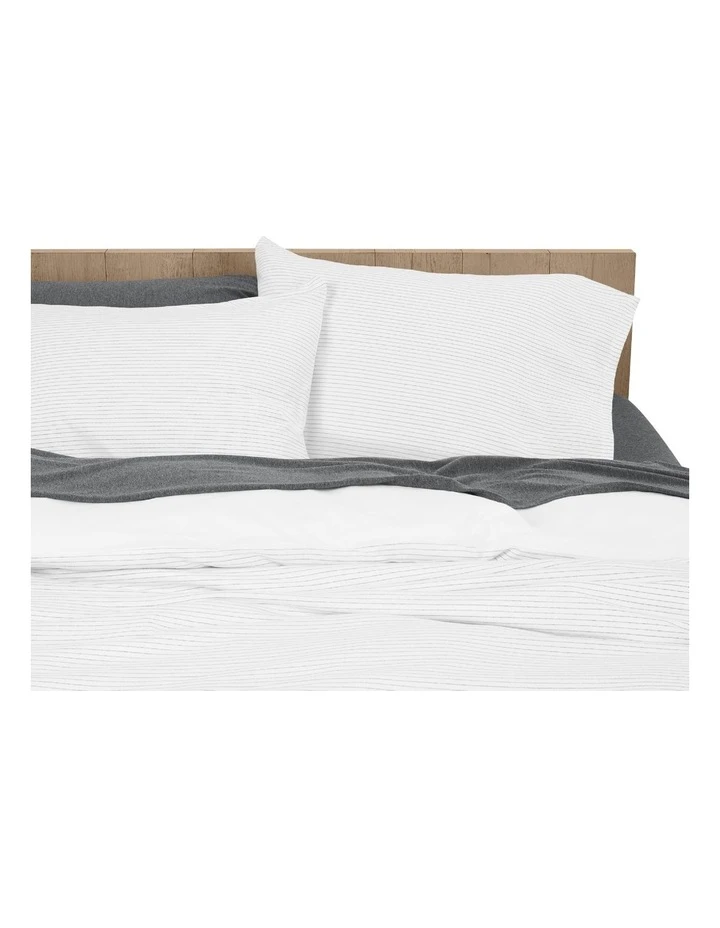 Budget ๐งจ Calvin Klein Home Micostitch Quilt Cover White ๐ 2 Budget ๐งจ Calvin Klein Home Micostitch Quilt Cover White ๐ - Image 2