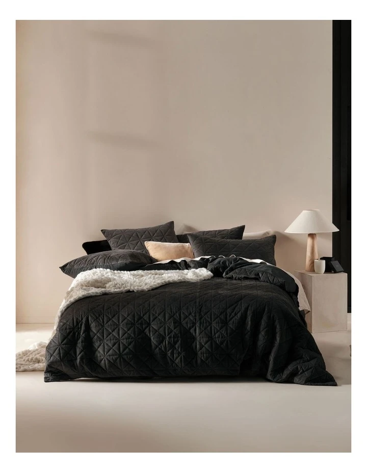 Best Pirce 🎁 Linen House Heath Quilt Cover Set Black ❤️ 1 Best Pirce 🎁 Linen House Heath Quilt Cover Set Black ❤️