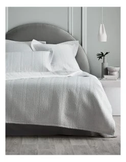 Outlet 🌟 Sheridan Mayberry Bed Cover 🥰
