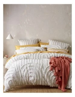 Wholesale ✨ Vue Soa Tufted Cotton Chenille Quilt Cover Set In White 🥰