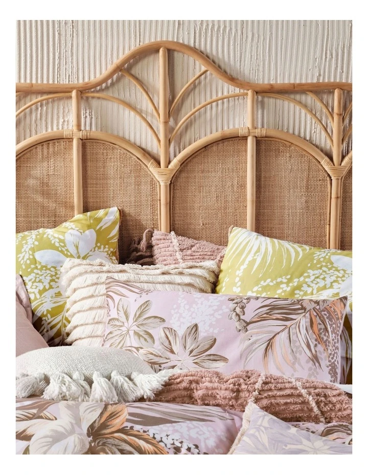 Deals ❤️ Linen House Harlow Quilt Cover Set Pink 🤩 2 Deals ❤️ Linen House Harlow Quilt Cover Set Pink 🤩 - Image 2