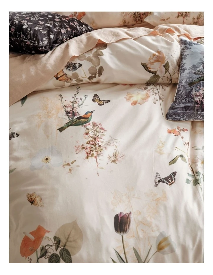 Outlet ⭐ Linen House Gwyneth Quilt Cover Set Peach 🎉 3 Outlet ⭐ Linen House Gwyneth Quilt Cover Set Peach 🎉 - Image 3